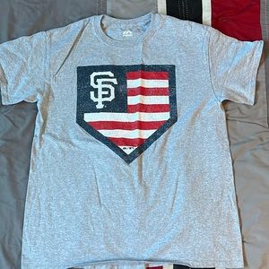 Majestic Basball athletic tee, med, grey